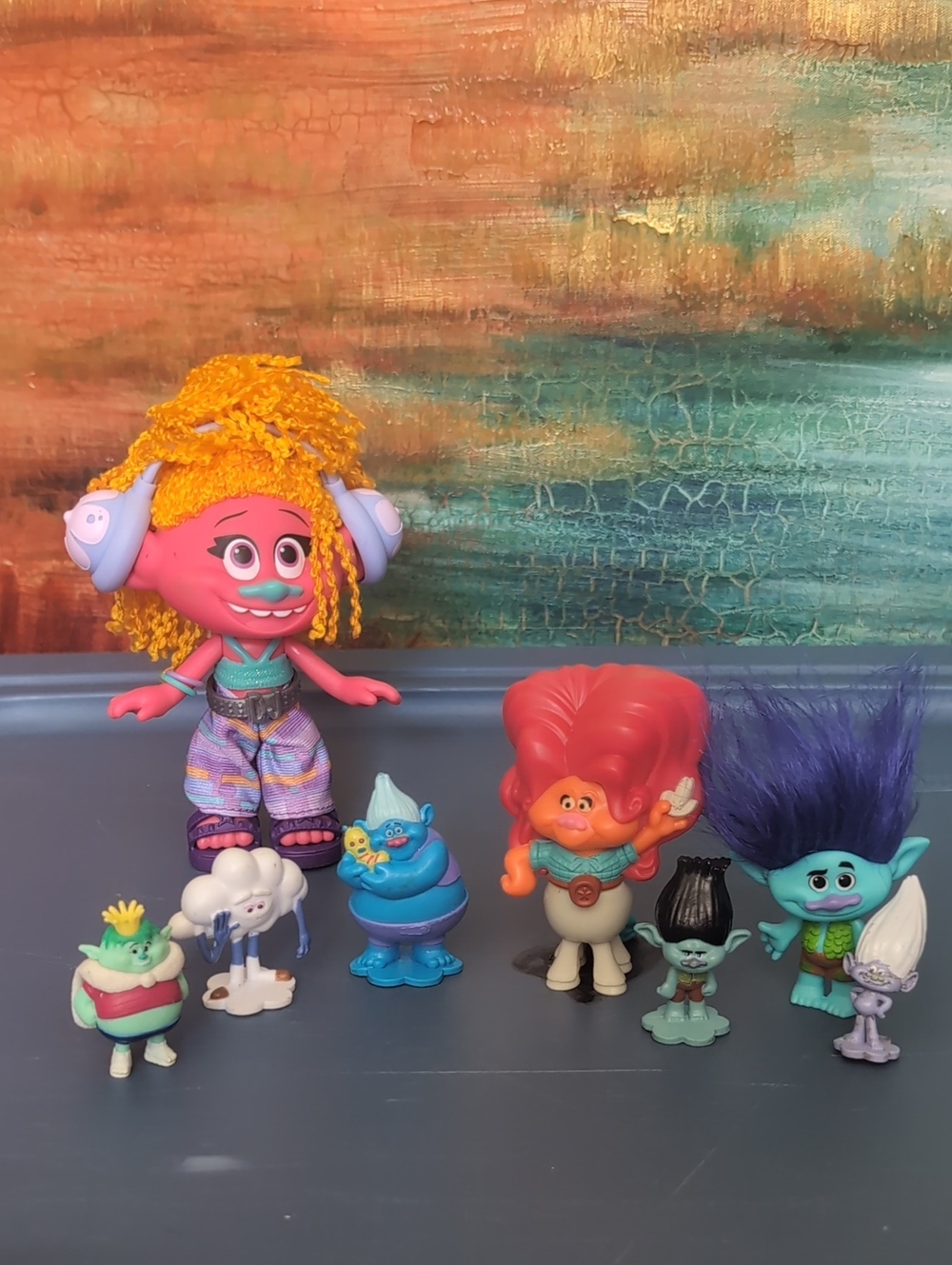 Trolls Mixed Character Toy Set - Multicolor Play Figures